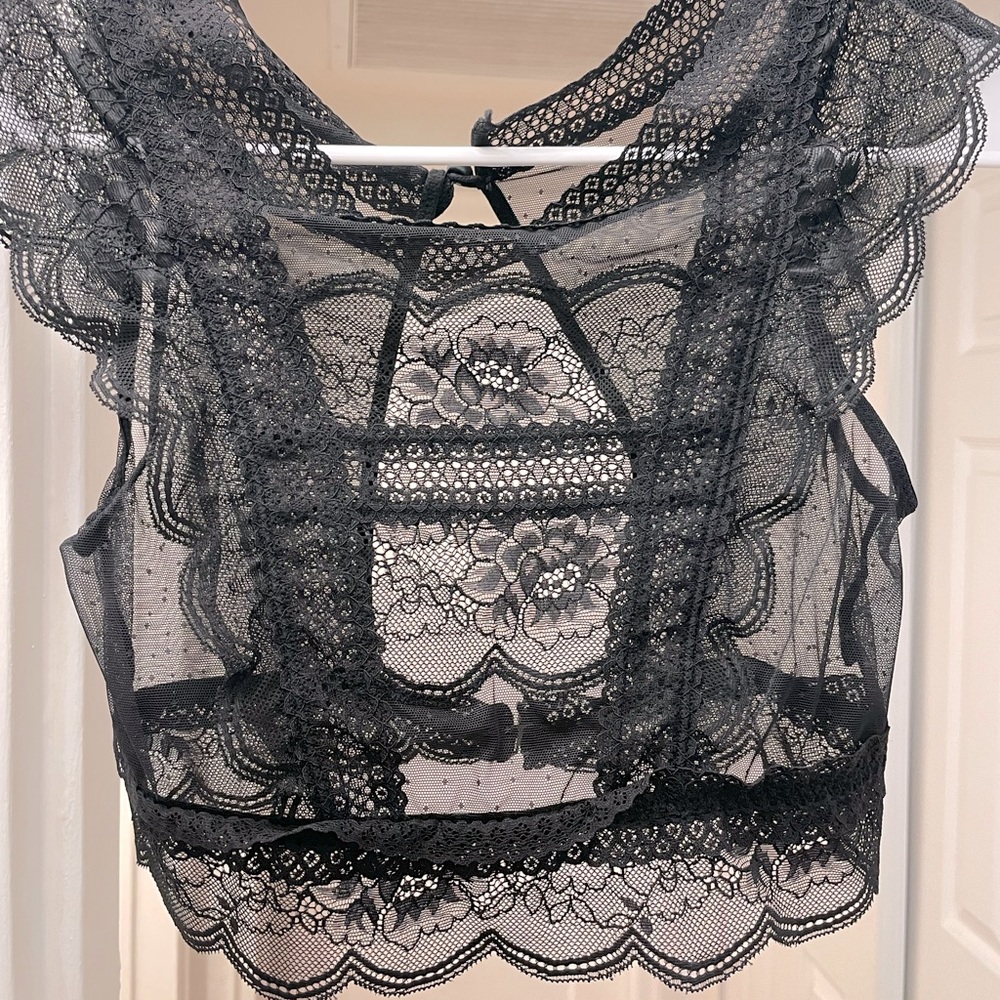 Unique open back lace sheer top size XS / S
